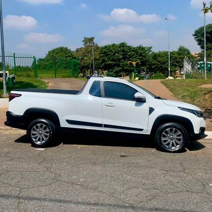 FIAT STRADA 1.3 FIREFLY FLEX FREEDOM CS MANUAL FIAT STRADA 1.3 FIREFLY FLEX FREEDOM CS MANUAL